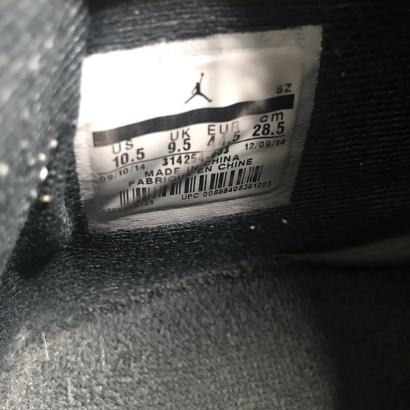 Air Jordan Retro 4 Oreos - Picture 5 of 5
